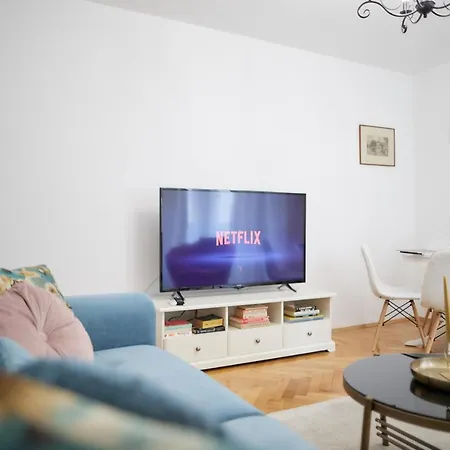 Cozy In The Center Apartment Bucharest