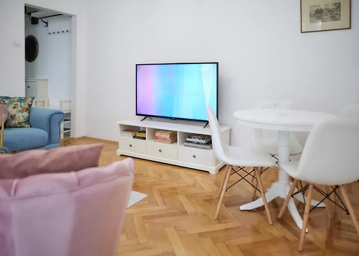Apartamento Cozy In The Center Bucarest