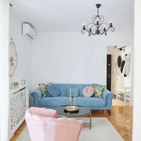 아파트 Cozy In The Center